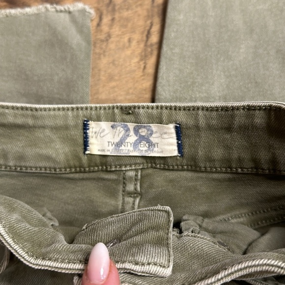 WE THE FREE Olive High Rise Jegging, Size 28, EUC - Picture 5 of 6
